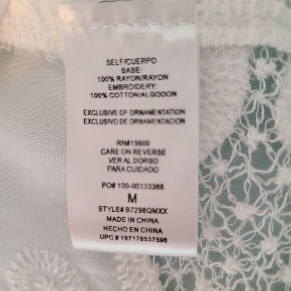 Democracy Crochet Lace Embroidered White Bell Sleeve Top Sz M Cottagecore Boho - Picture 9 of 10